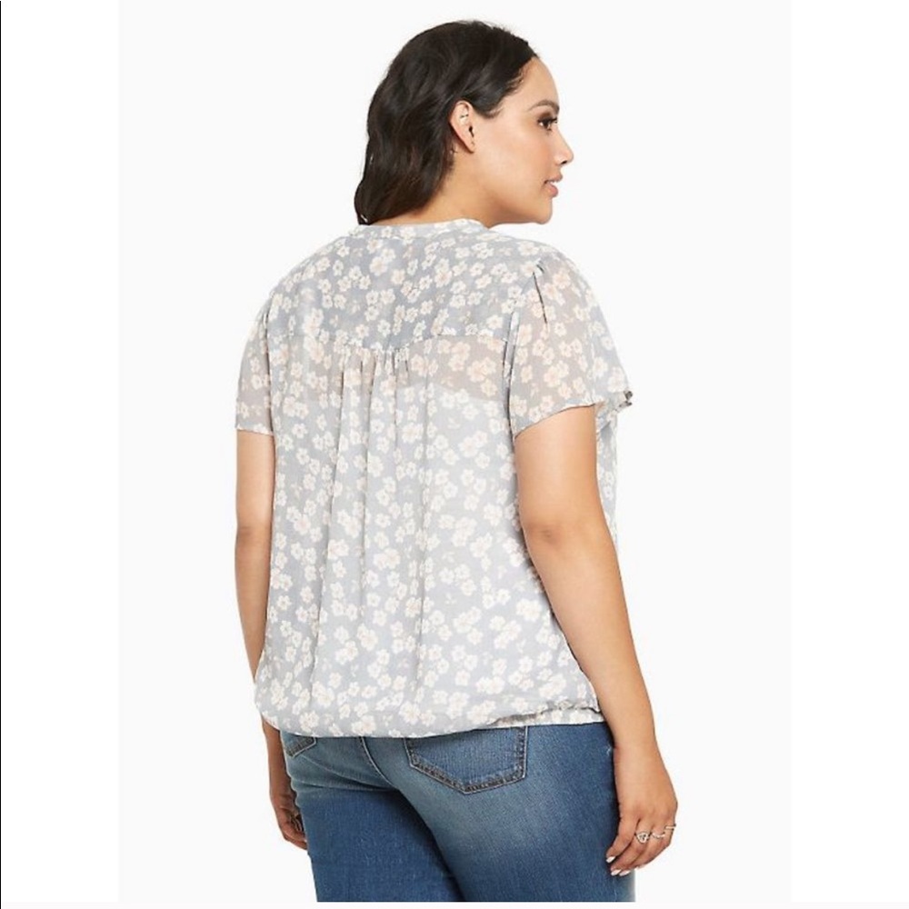 Torrid Ruffle Front Blouse (Size 5) - Picture 2 of 5